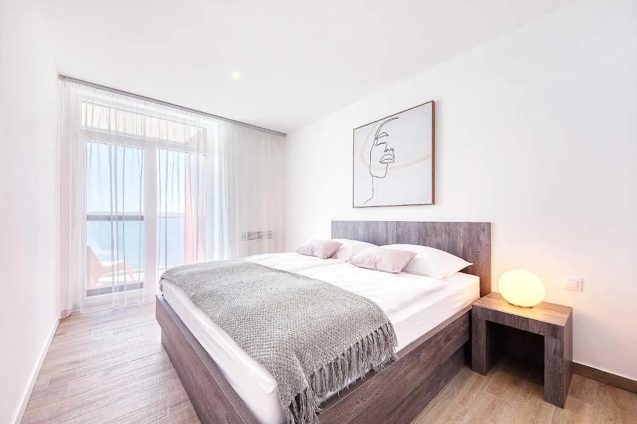 Apartment Ferienwohnung Na vlnach, No 2 Starigrad Paklenica