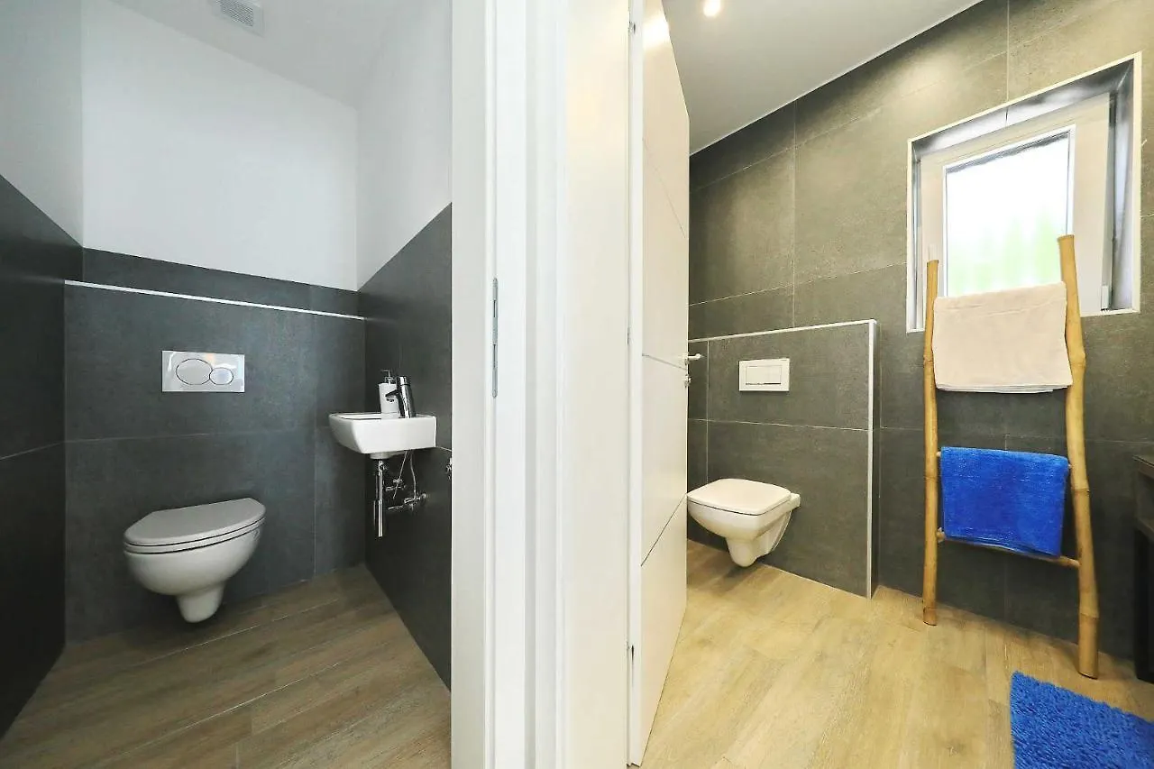 Ferienwohnung Na vlnach, No 2 Starigrad Paklenica
